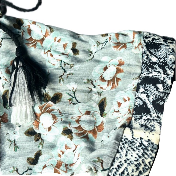 POL - Navy and Mint Green Mixed print Belted Kimono Duster - Picture 8 of 14